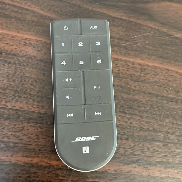 Bose Remote Control - Picture 2 of 6